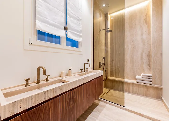 Luxurious Eiffel Tower Flandrin Muette Ac 파리